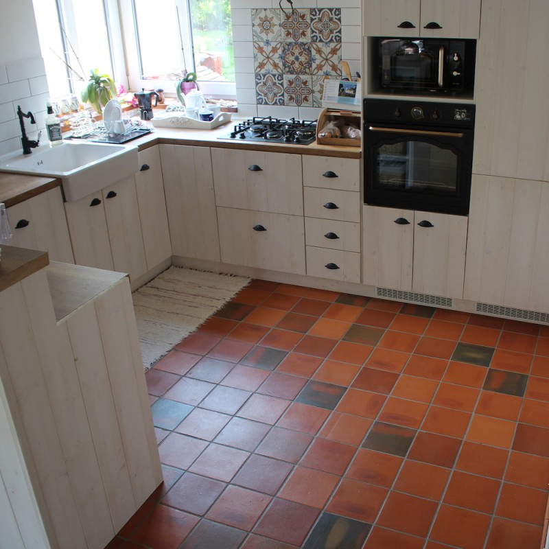 Terracotta COTTO CLASSIC 20x20, Küche