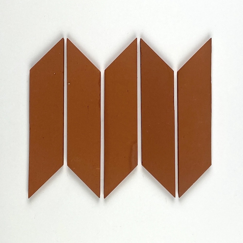 Terracotta COTTO Fischgrätfliese 24x5