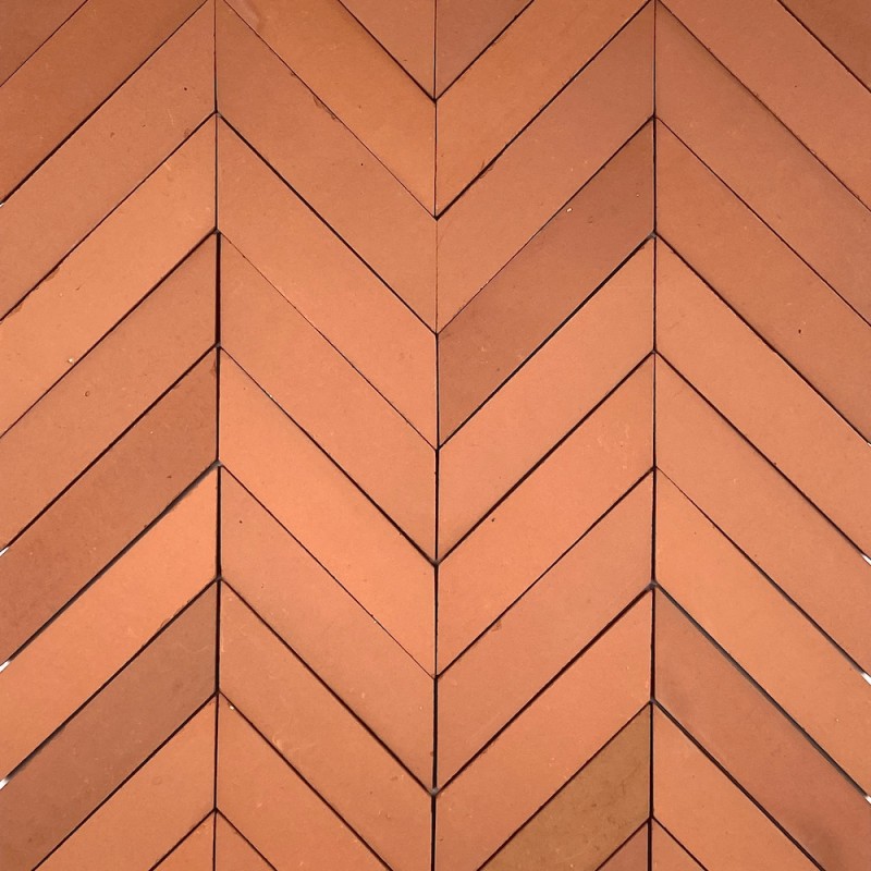 Terracotta COTTO Fischgrätfliese 24x5