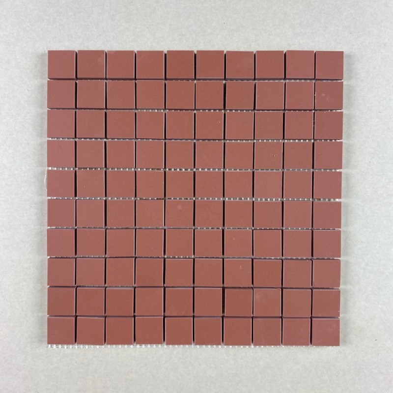 Historisches Würfel-Mosaik Ziegelbraun