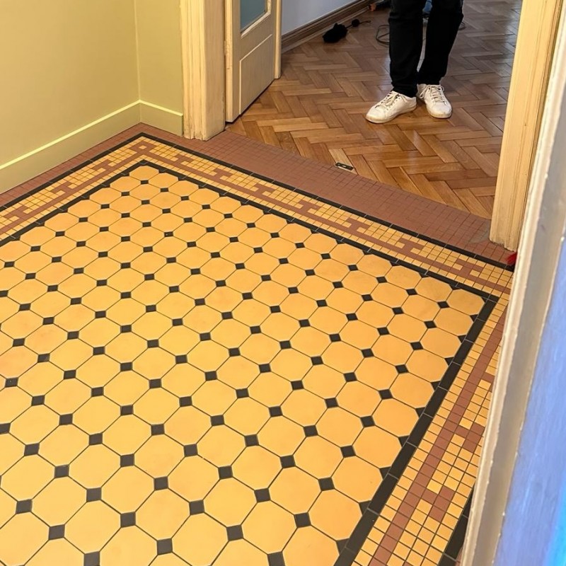 Historische Mosaik-Bordüre 01